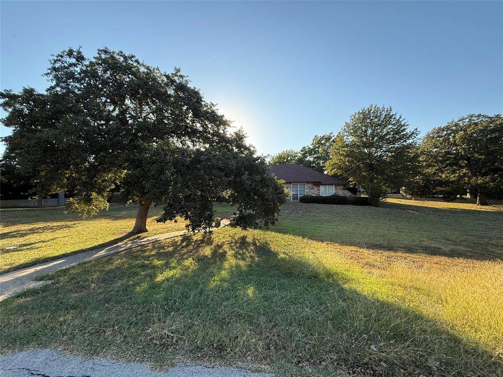 1920 Fox Hollow Circle - Photo 1