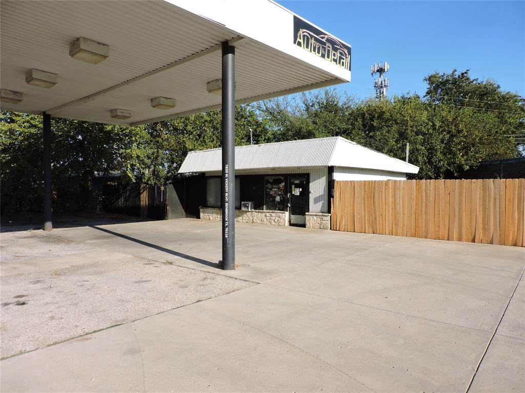 7385 Vickery Boulevard - Photo 1