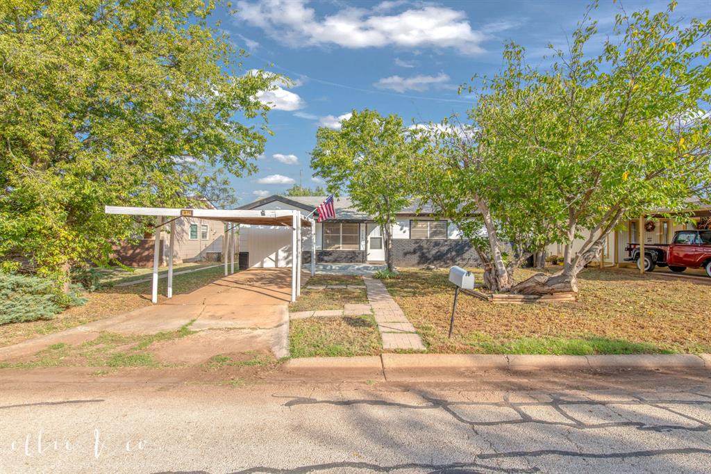 5126 Taos Drive - Photo 1