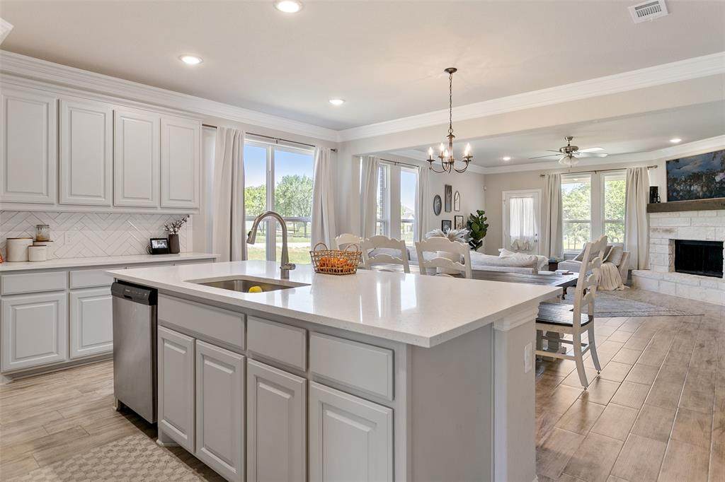 129 Cooper Court - Photo 1