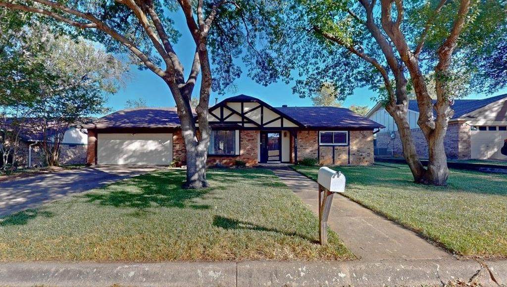 6537 Cliffside Drive - Photo 1