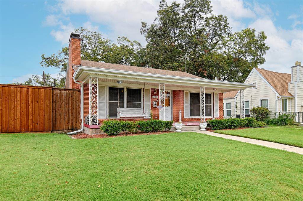 204 12th Street - Photo 1