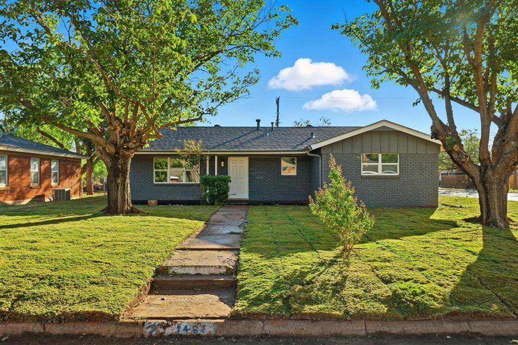 1461 Westview Drive - Photo 1