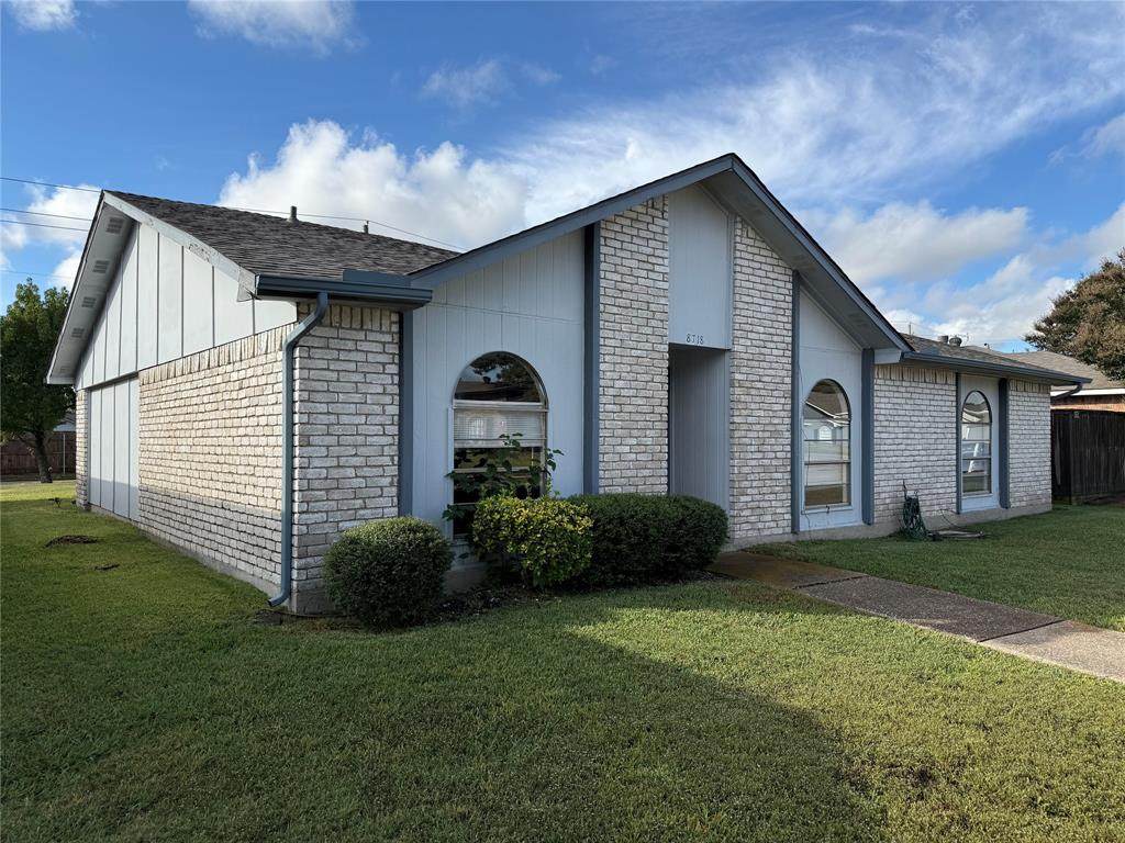 8718 Vernon Drive - Photo 1