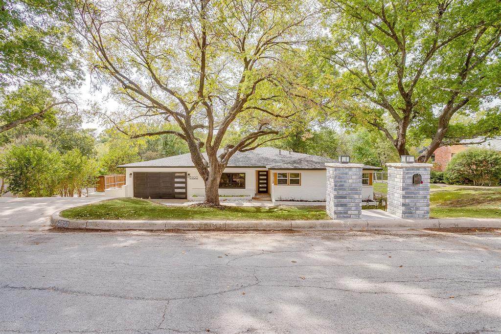 3900 Pelham Road - Photo 1