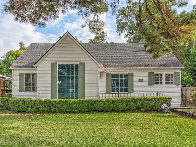 117 Preston Avenue - Photo 1