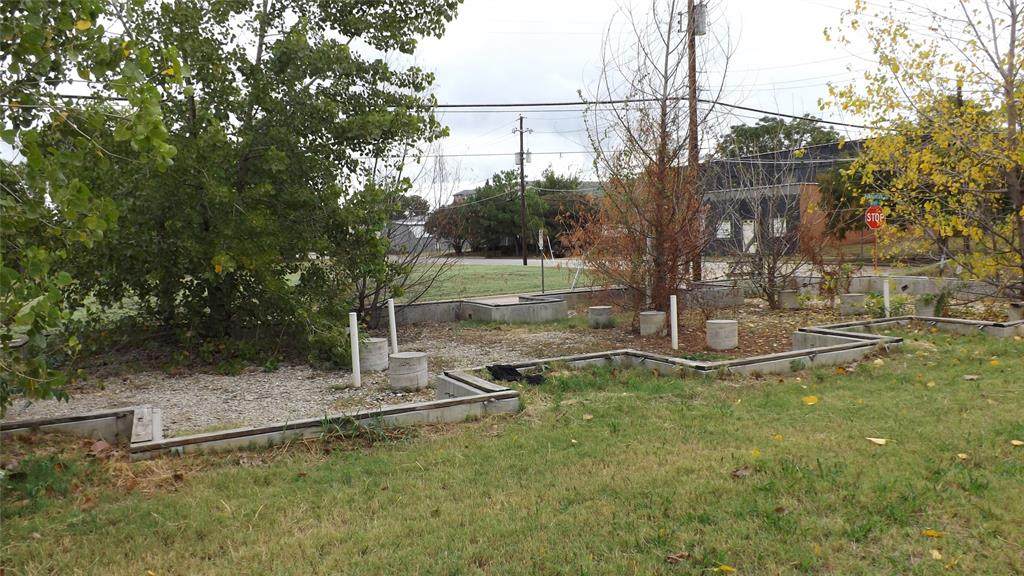 1117 Powhattan Street - Photo 1