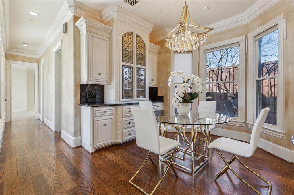 6416 Dykes Way - Photo 1