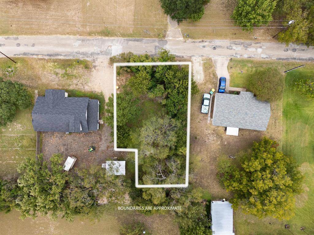 206 Ward Avenue - Photo 1