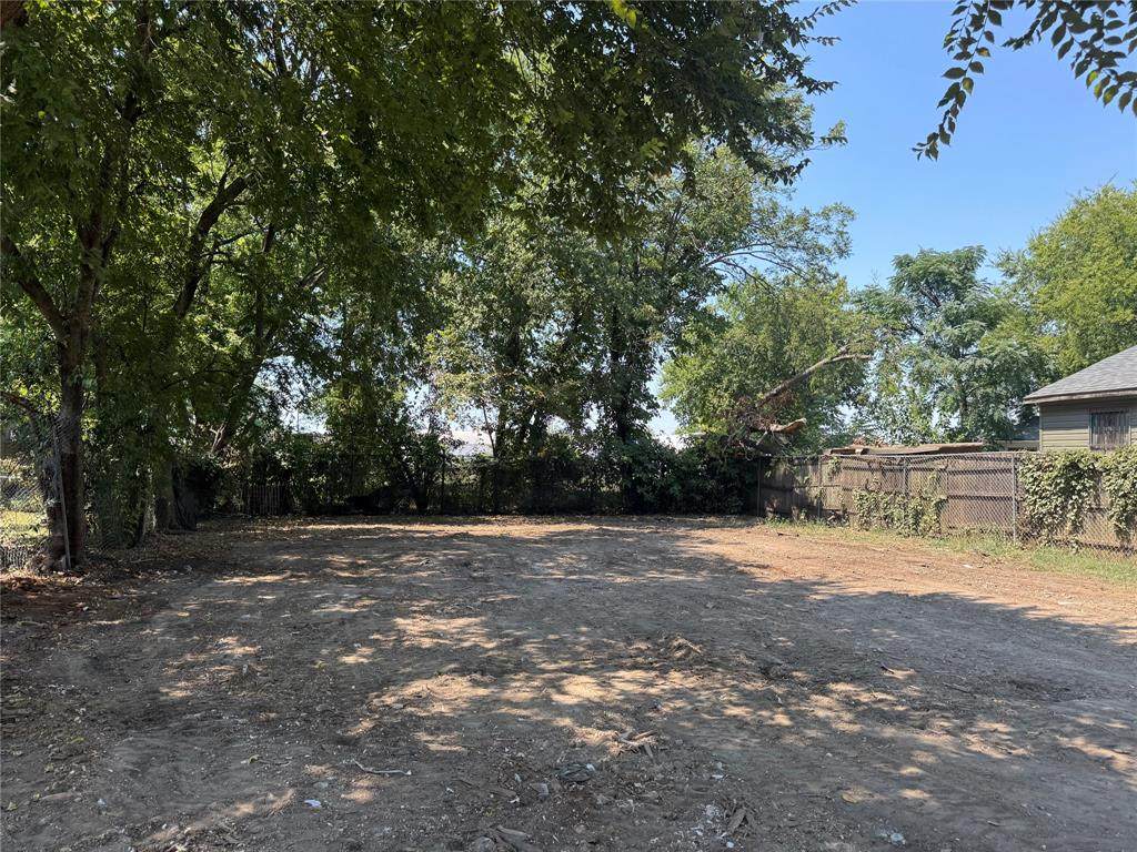 2715 Springdale Street - Photo 1