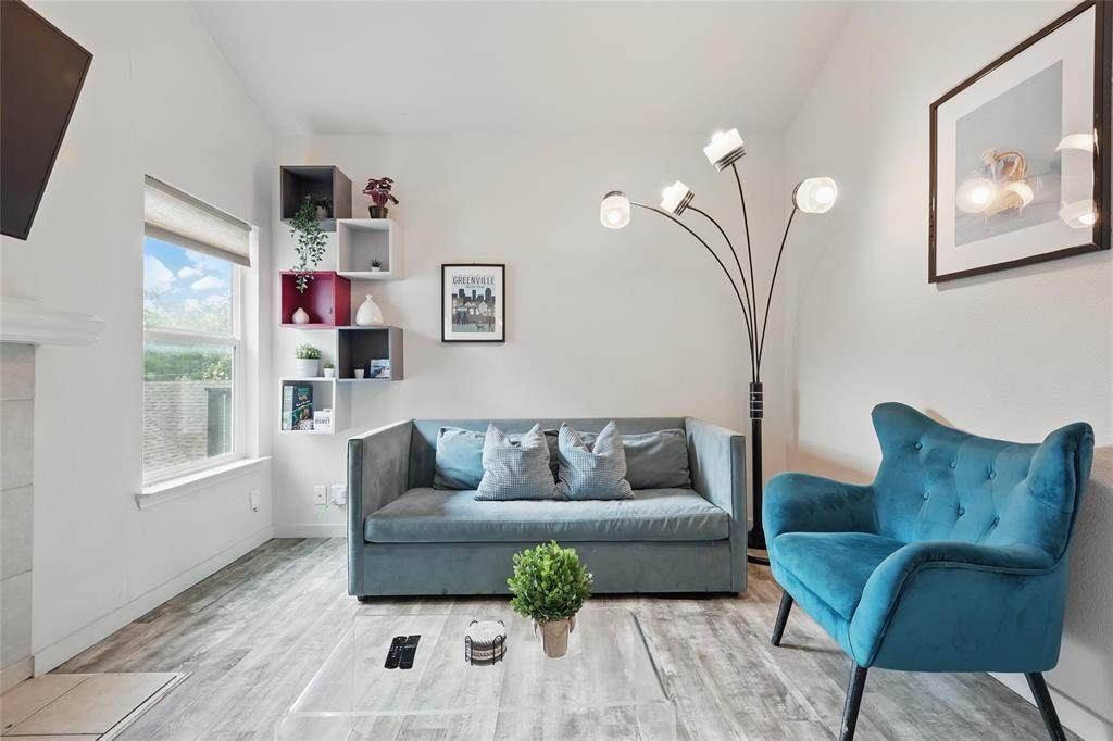 5963 Ross Avenue - Photo 1