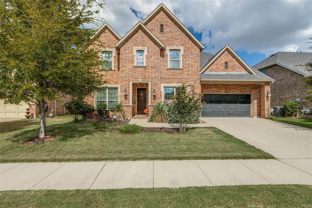 2920 Clearwater Drive - Photo 1