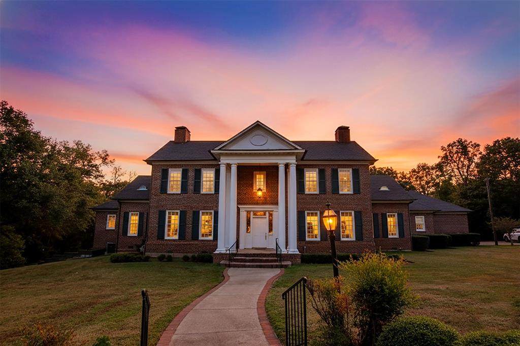 408 Jolly Street - Photo 1