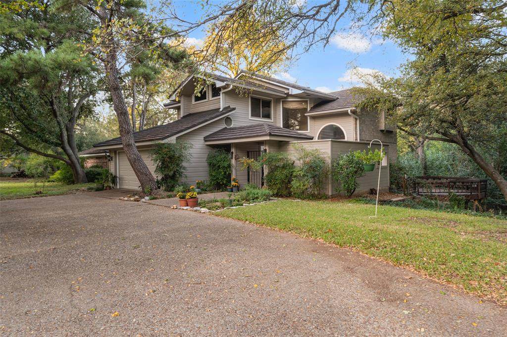 3825 30th Street - Photo 1