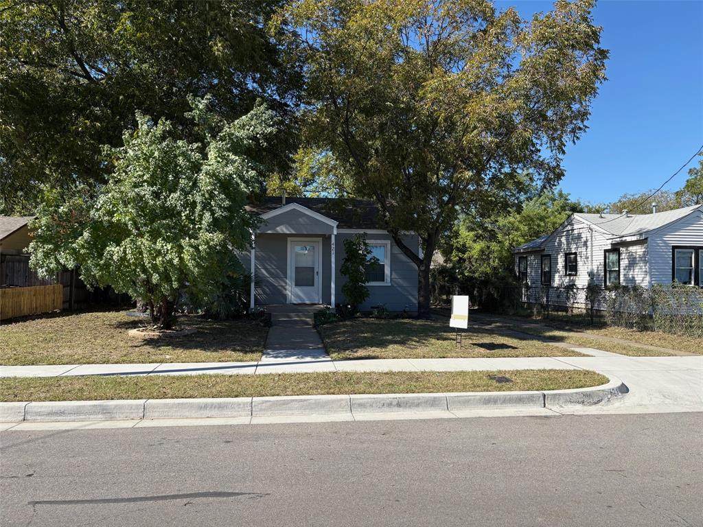 421 Seaman Street - Photo 1