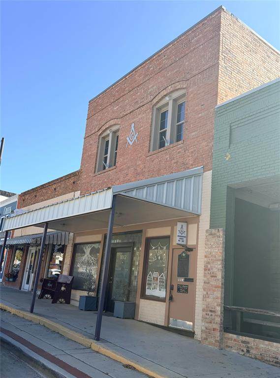 1012 Halsell Street - Photo 1