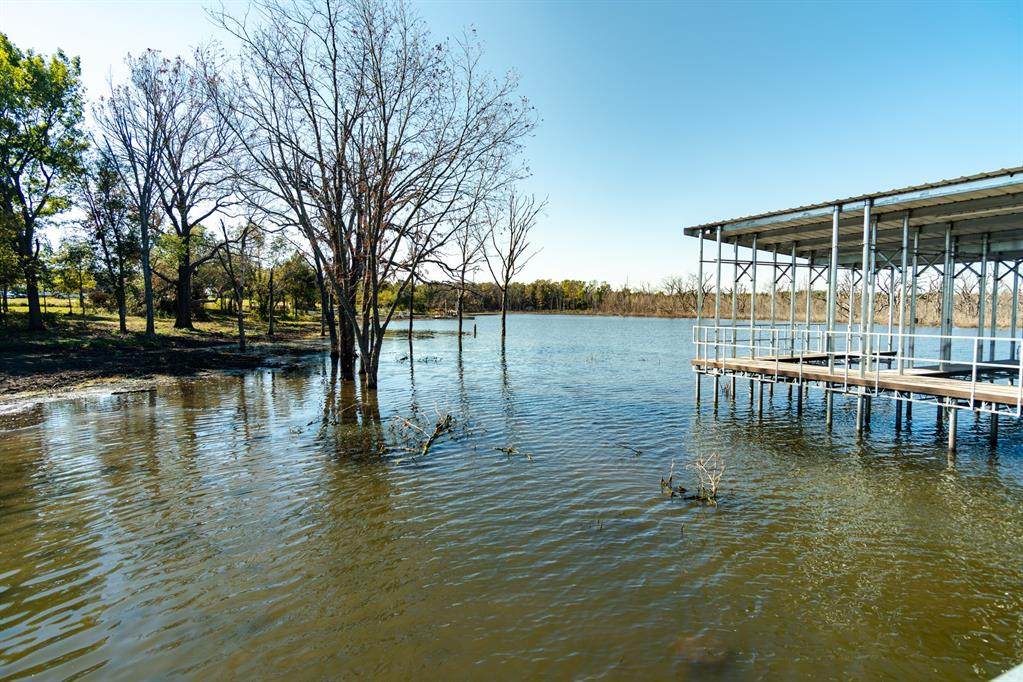 710 Waters Way - Photo 1