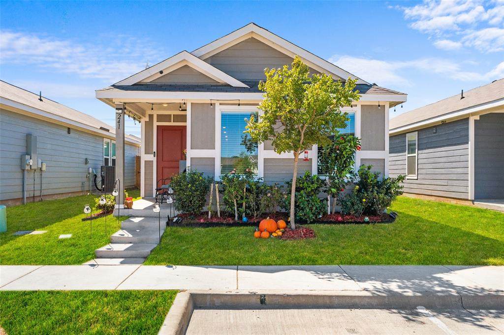 241 Thresher Lane - Photo 1