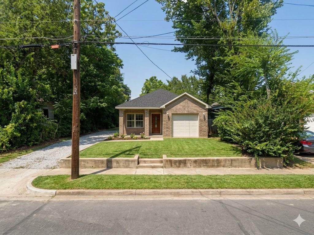 2633 Macon Street - Photo 1