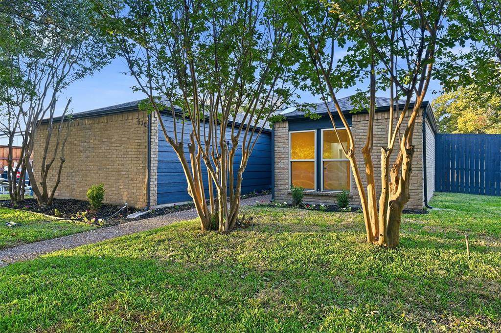 630 Silverstone Drive - Photo 1