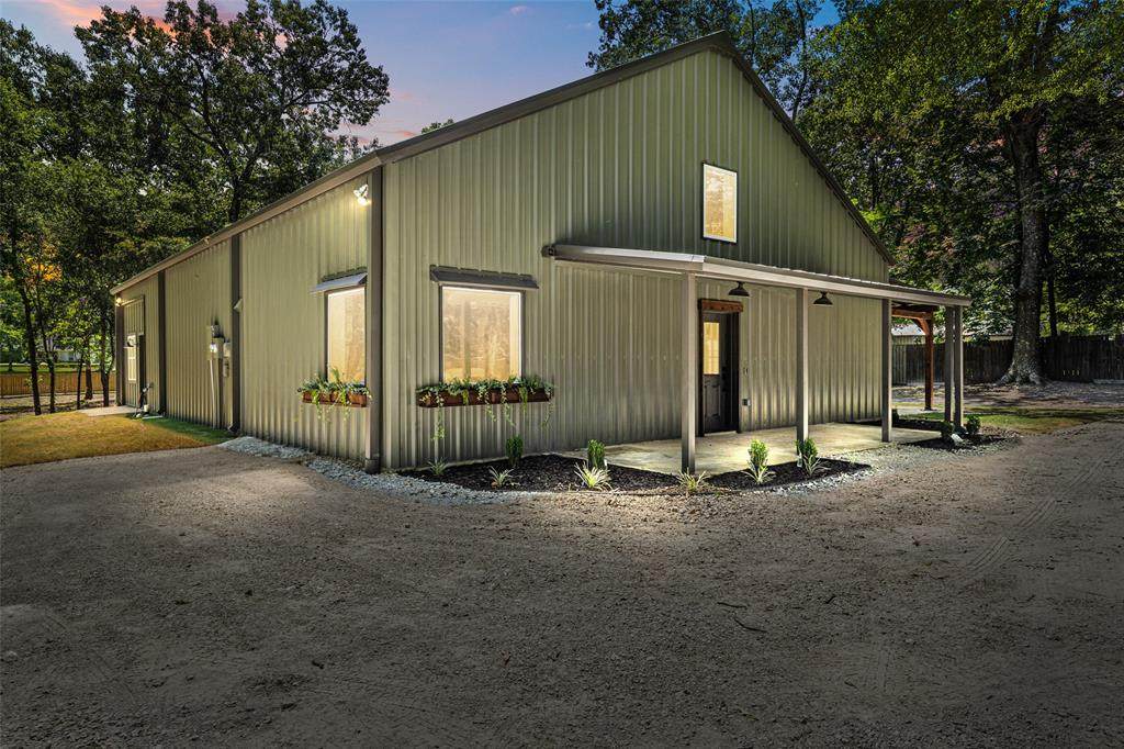 330 Forest Hills - Photo 1