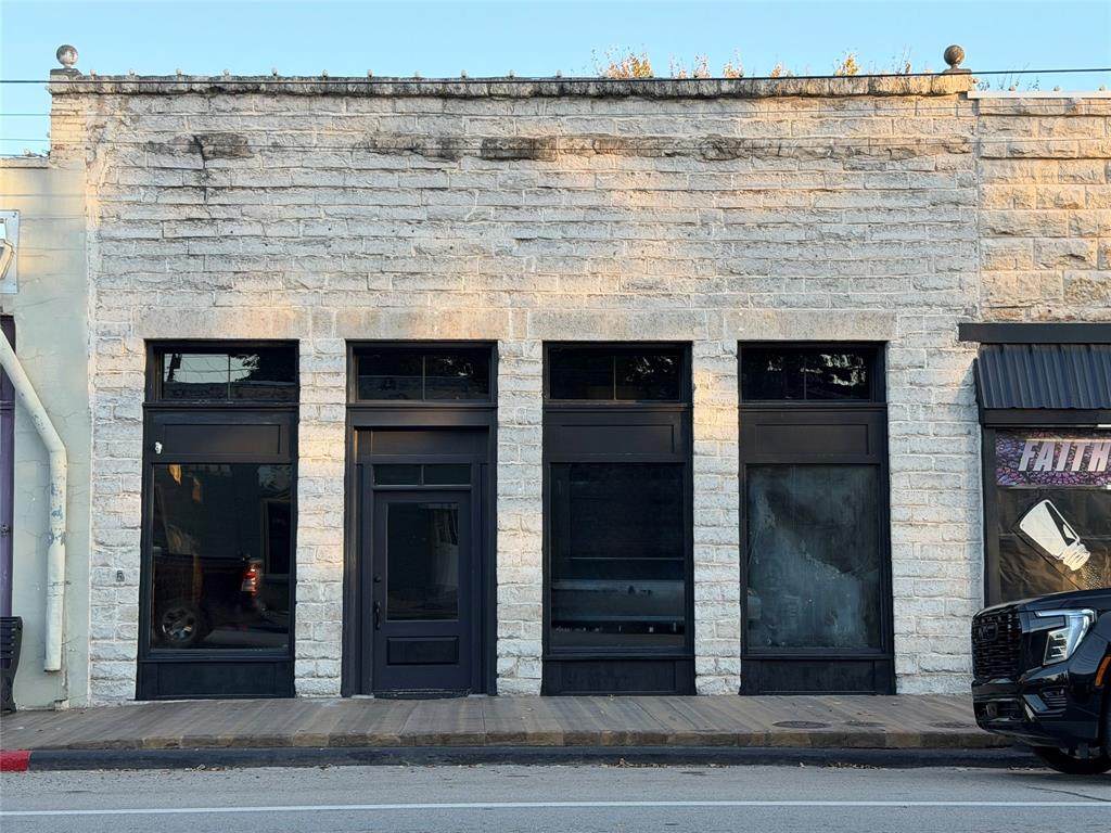 103 Barnard Street - Photo 1