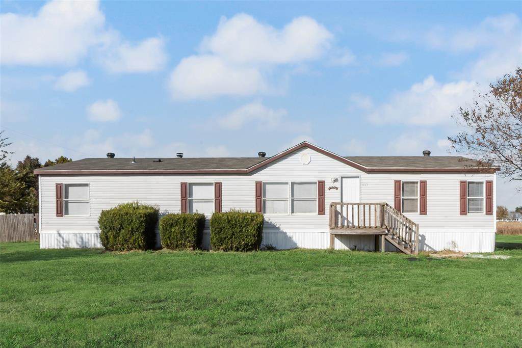 817 Kaufman Street - Photo 1