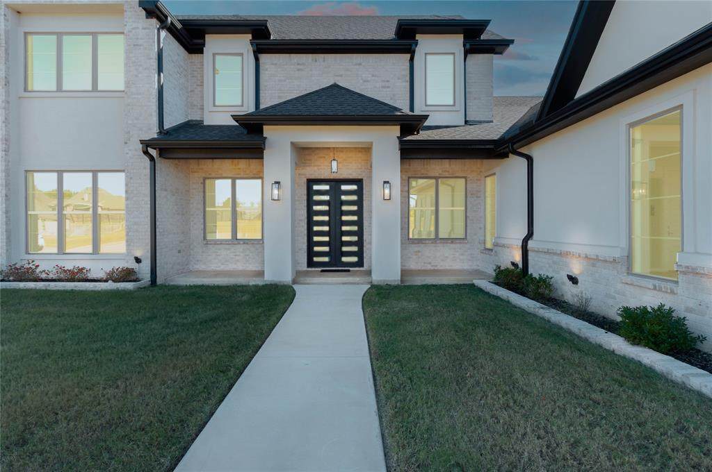 1340 Fairfield Lane - Photo 1