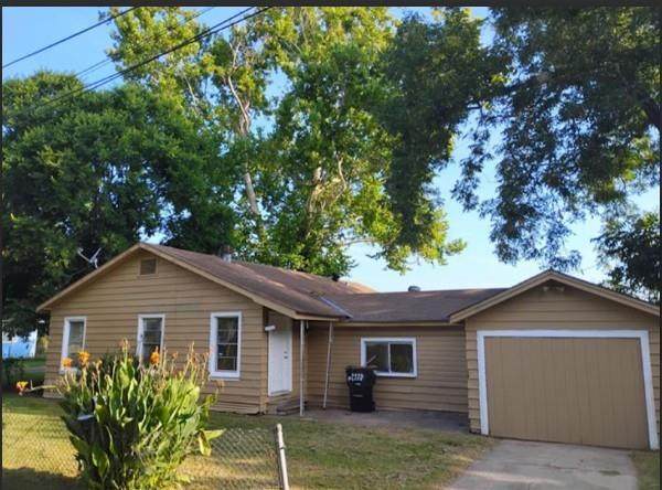 401 Berry Street - Photo 1