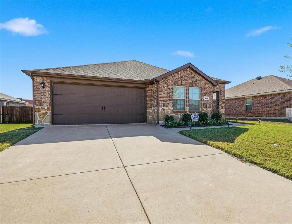 504 Patina Street - Photo 1