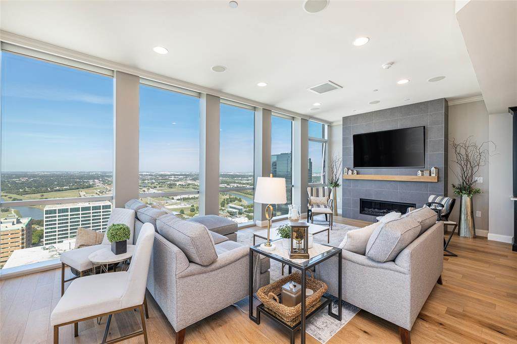 500 Throckmorton Street - Photo 1