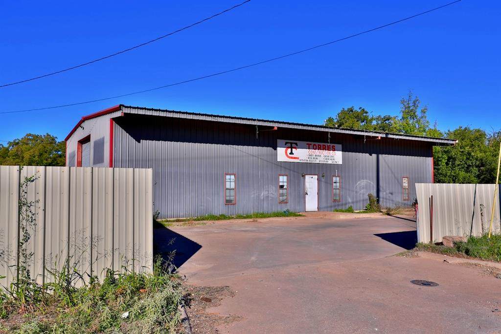 3652 Pine Street - Photo 1