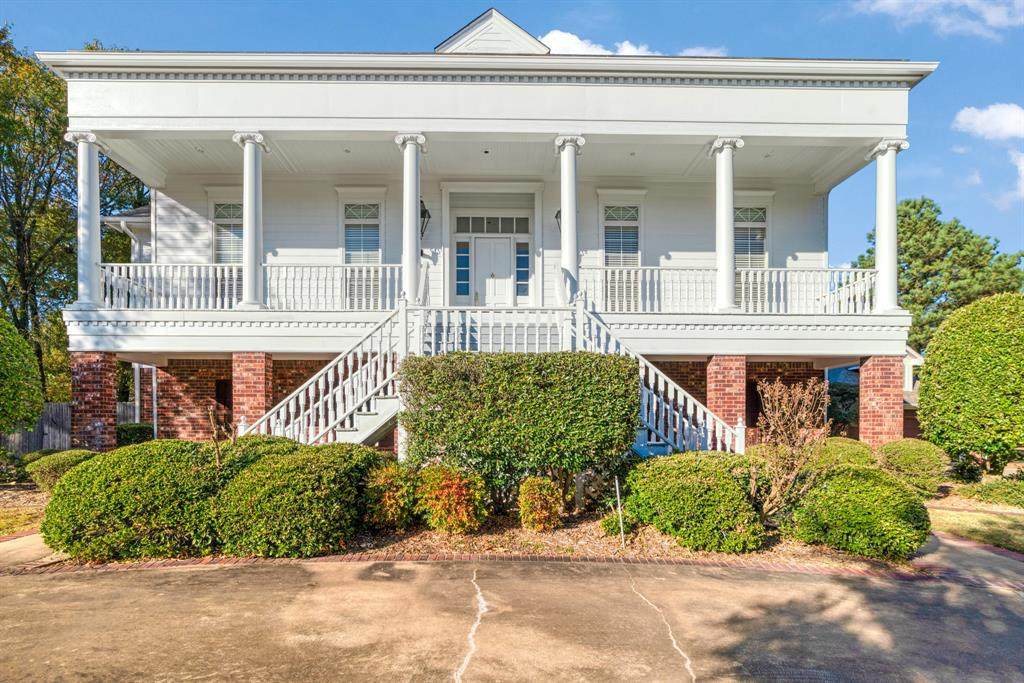 3065 Oak Creek Drive - Photo 1