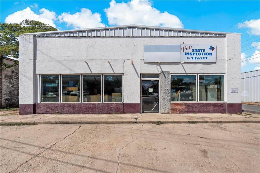 1501 Herring Avenue - Photo 1