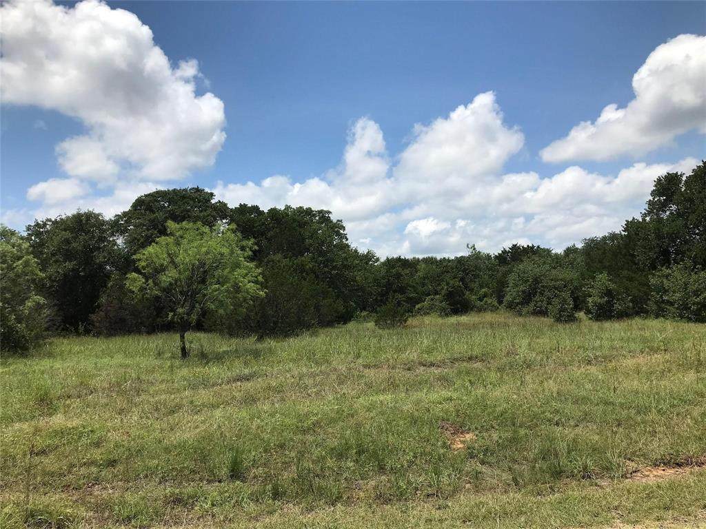 1190 Lakeview Drive - Photo 1