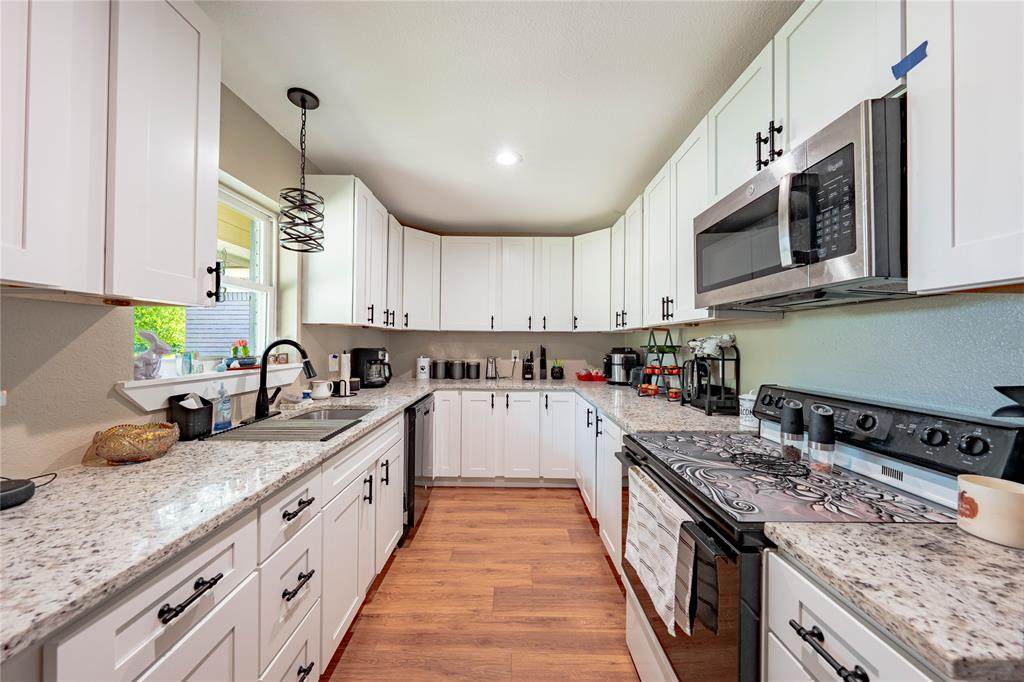 603 Mosley Drive - Photo 1