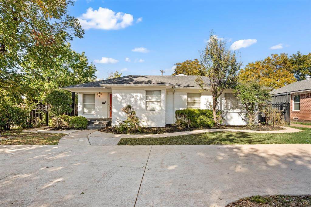 3705 Seguin Drive - Photo 1