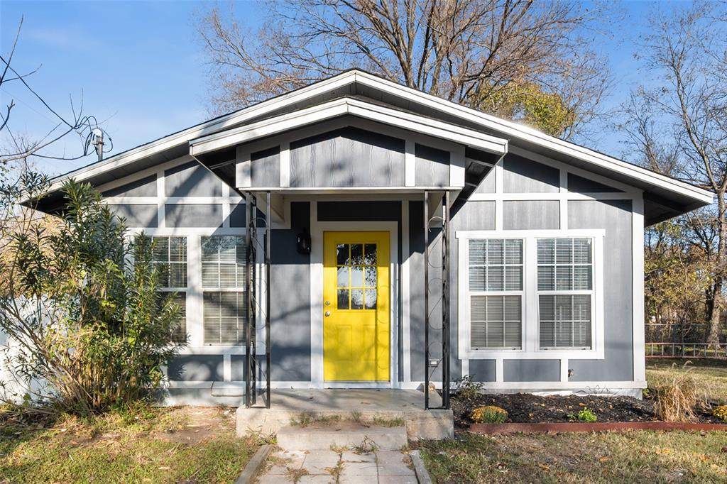 702 1st Avenue - Photo 1