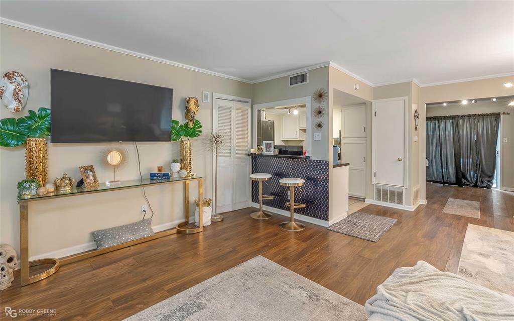 3730 Fairfield - Photo 1