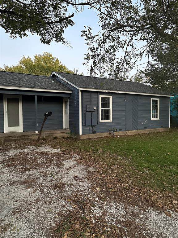 140 Lopez Street - Photo 1