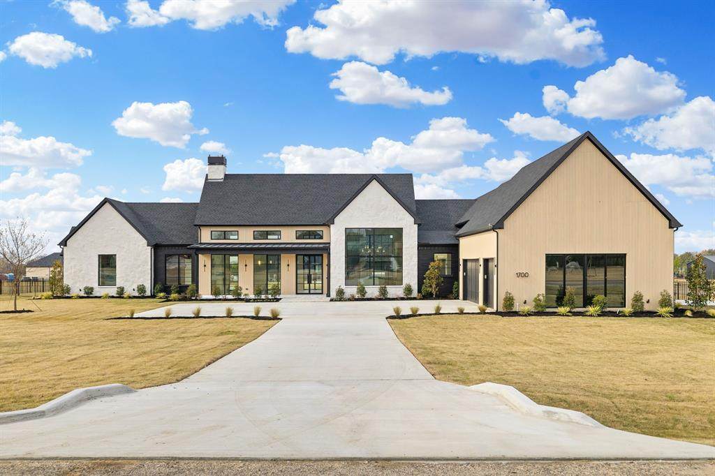 1700 Carter Lane - Photo 1