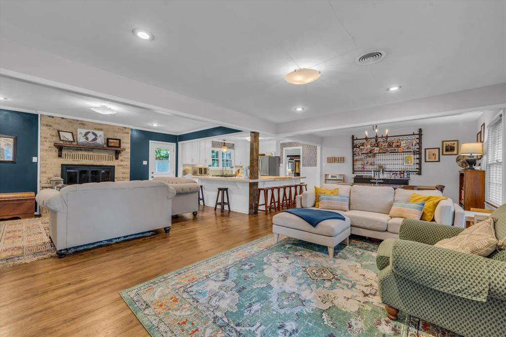 3420 32nd Street - Photo 1