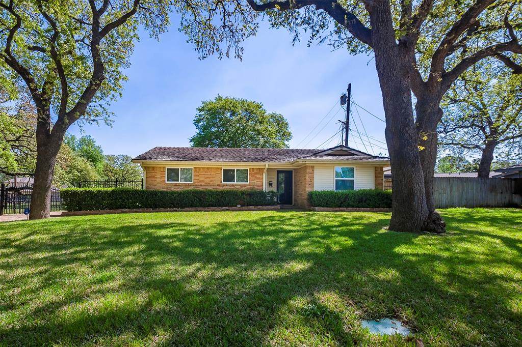 818 Westbrook Drive - Photo 1