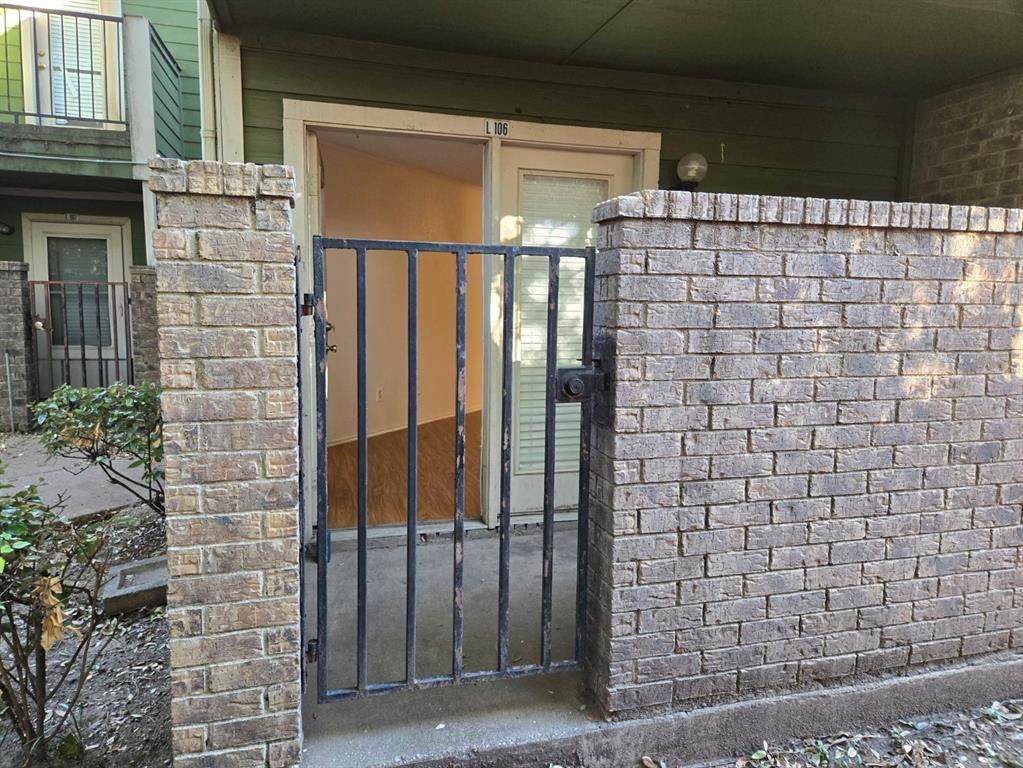 9823 Walnut Street - Photo 1