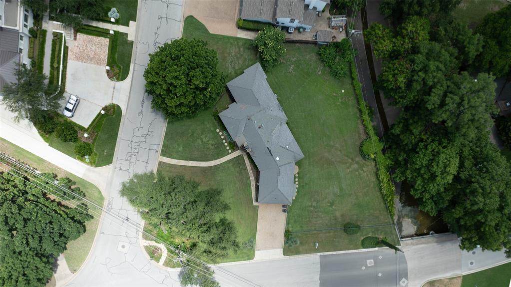 2600 Colonial Parkway - Photo 1