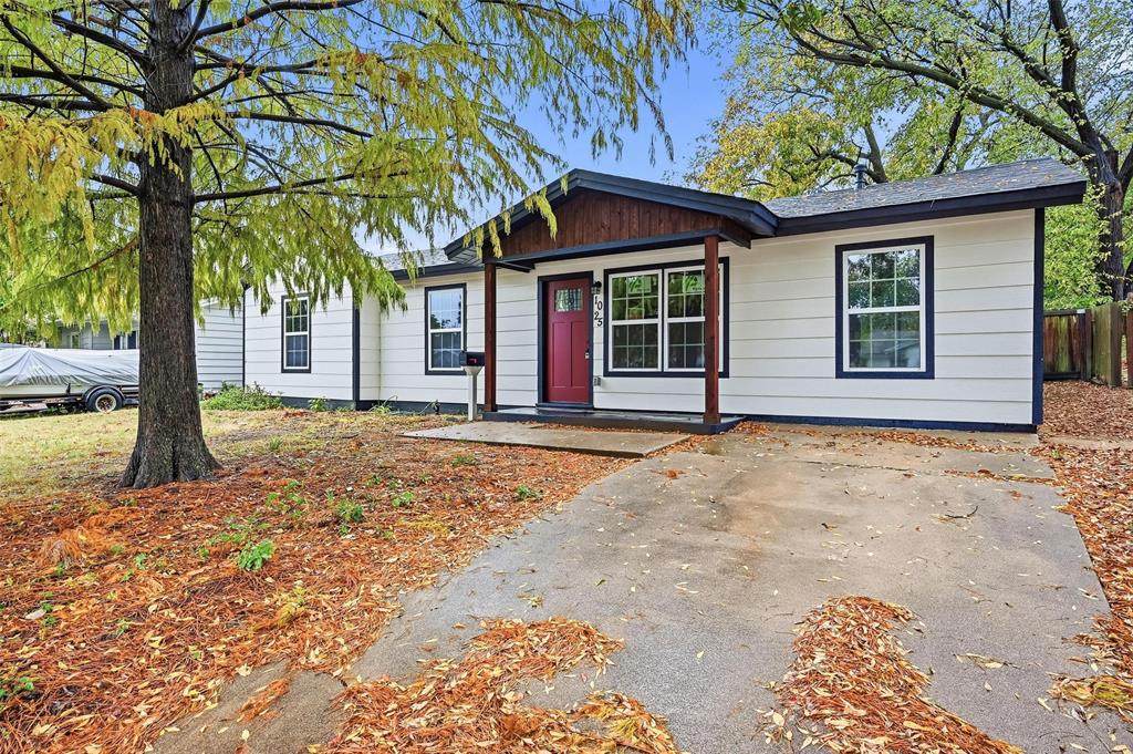 1025 Harris Drive - Photo 1