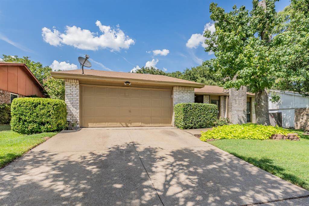 4017 Rushmoor Drive - Photo 1