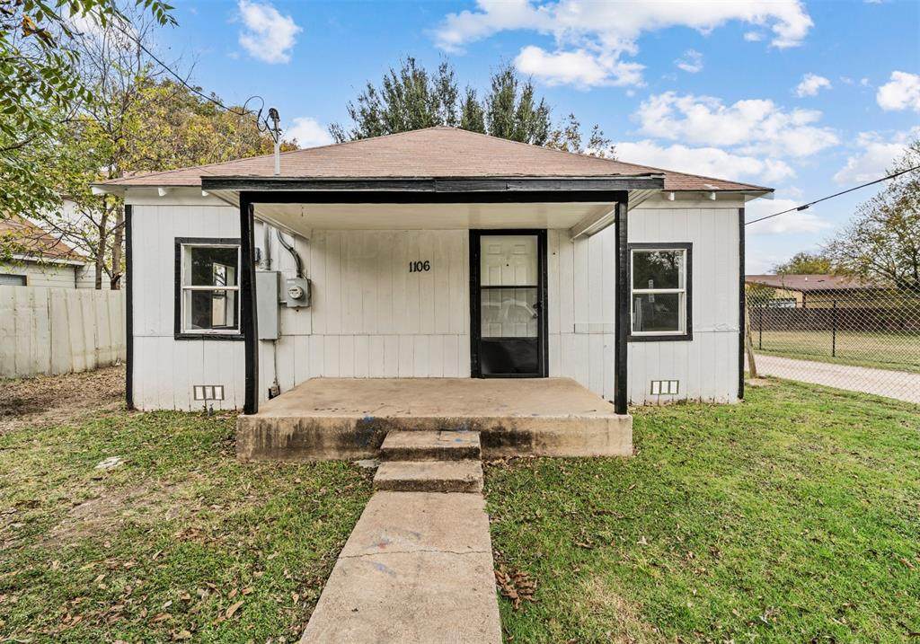 1106 15th Street - Photo 1