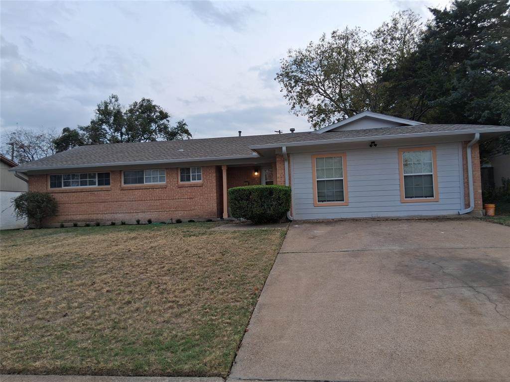 818 Emberwood Drive - Photo 1