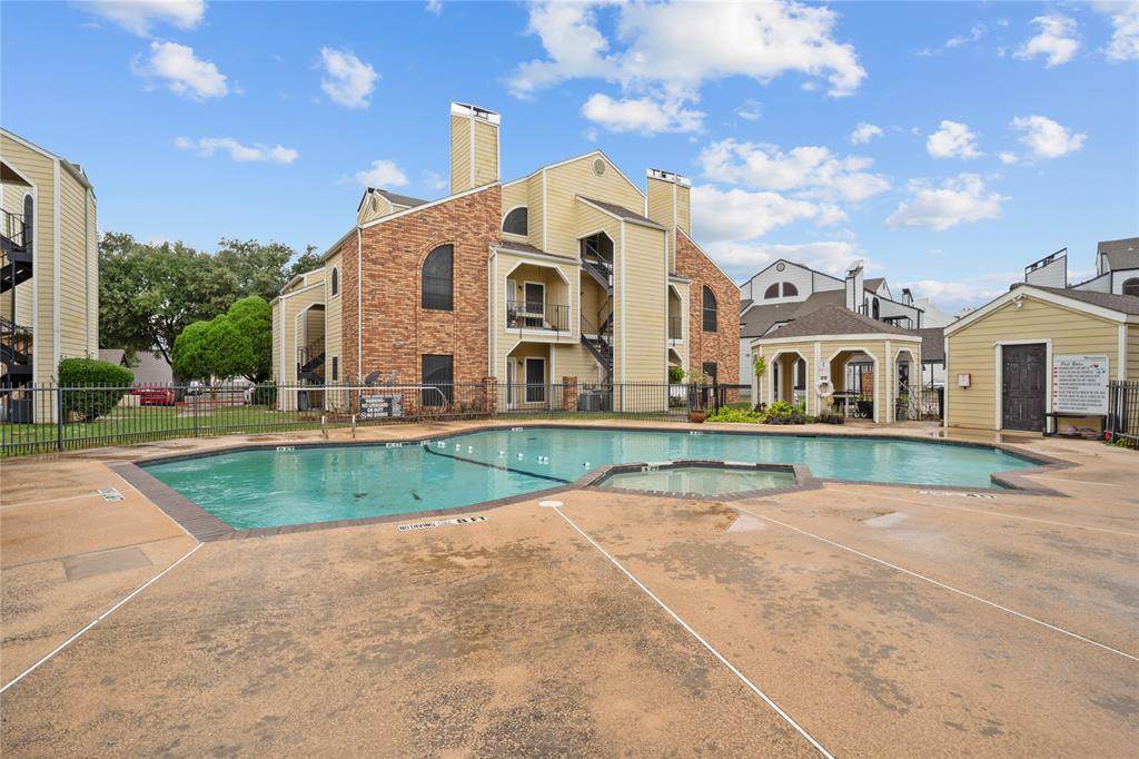 4434 Point Boulevard - Photo 1